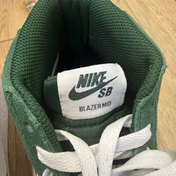 Nike Zoom Blazer SB Mid Fir Green High-Top Sneakers Men’s Size 8 EUC